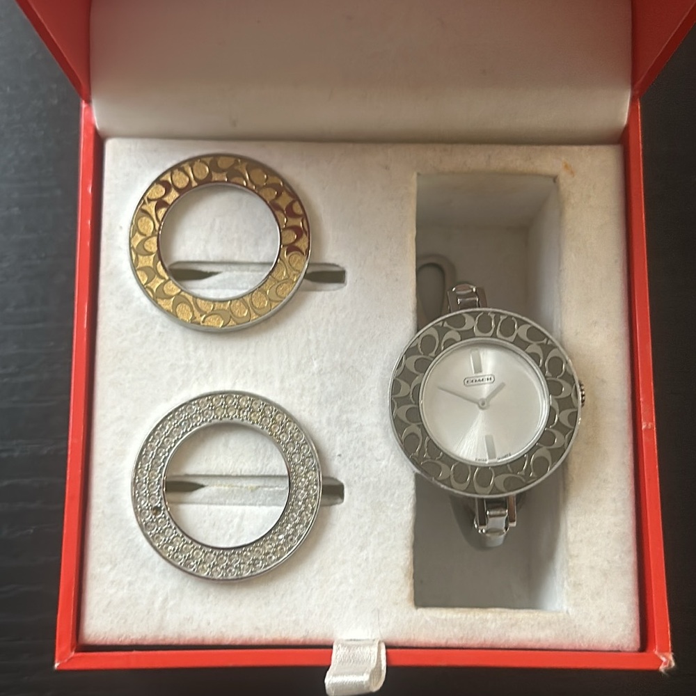 Coach watch